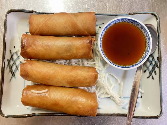 Pork Spring Rolls (4) 肉春卷
